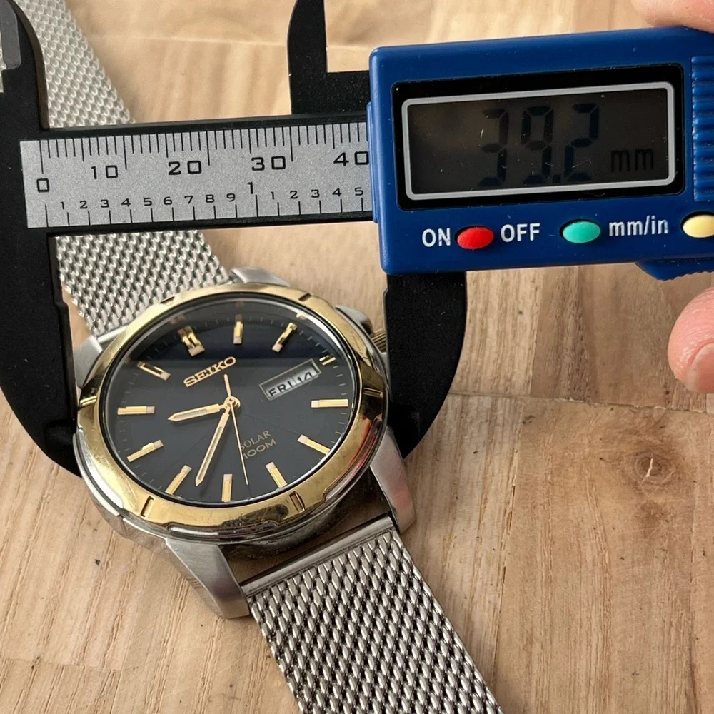 Seiko Solar Men’s Watch Black Dial New Stainless Weave Bracelet Day Date Windows